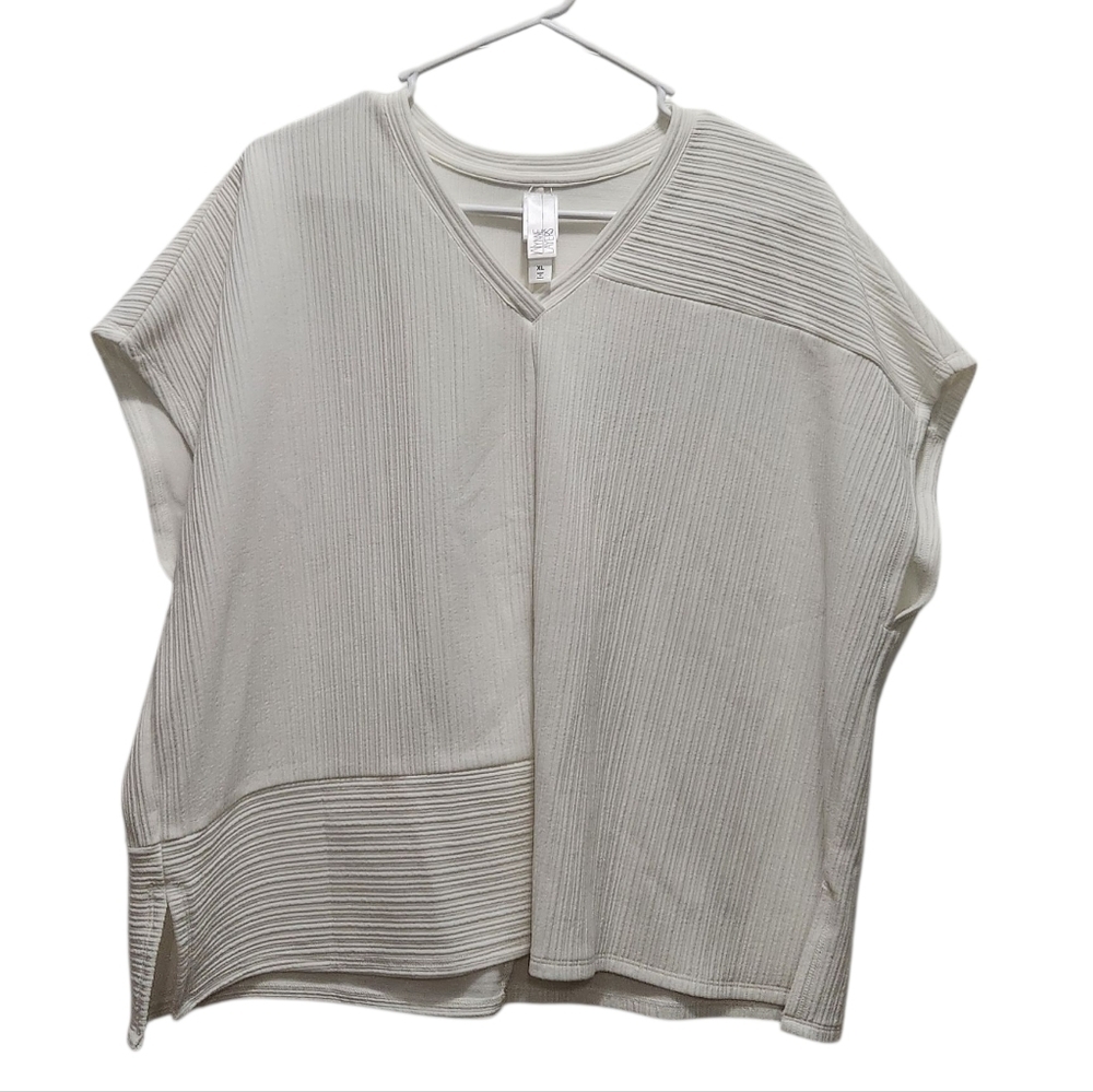 WynneLayers Ottoman Knit Paneled Tee Cloud Size XL V-Neck Modern Loose Fit